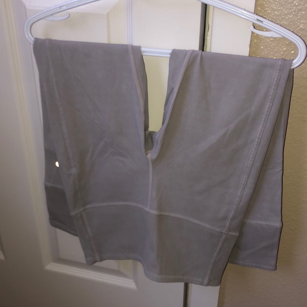 Lululemon size 4 ice dye Gray leggings